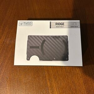 Ridge Carbon Fiber Wallet